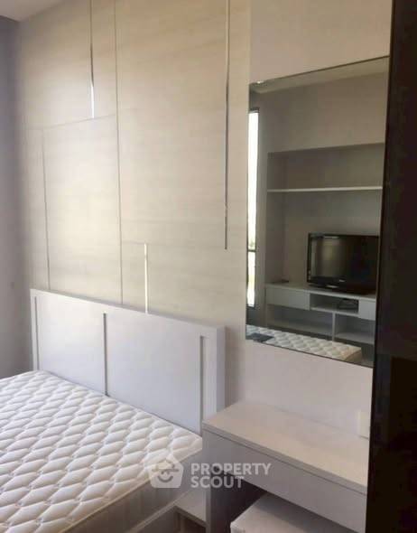 picture 15th-Floor 1-BR 35 Sqm At The Room Sathorn–St. Louis Near BTS Surasak (ID 3059899) - 1/7
