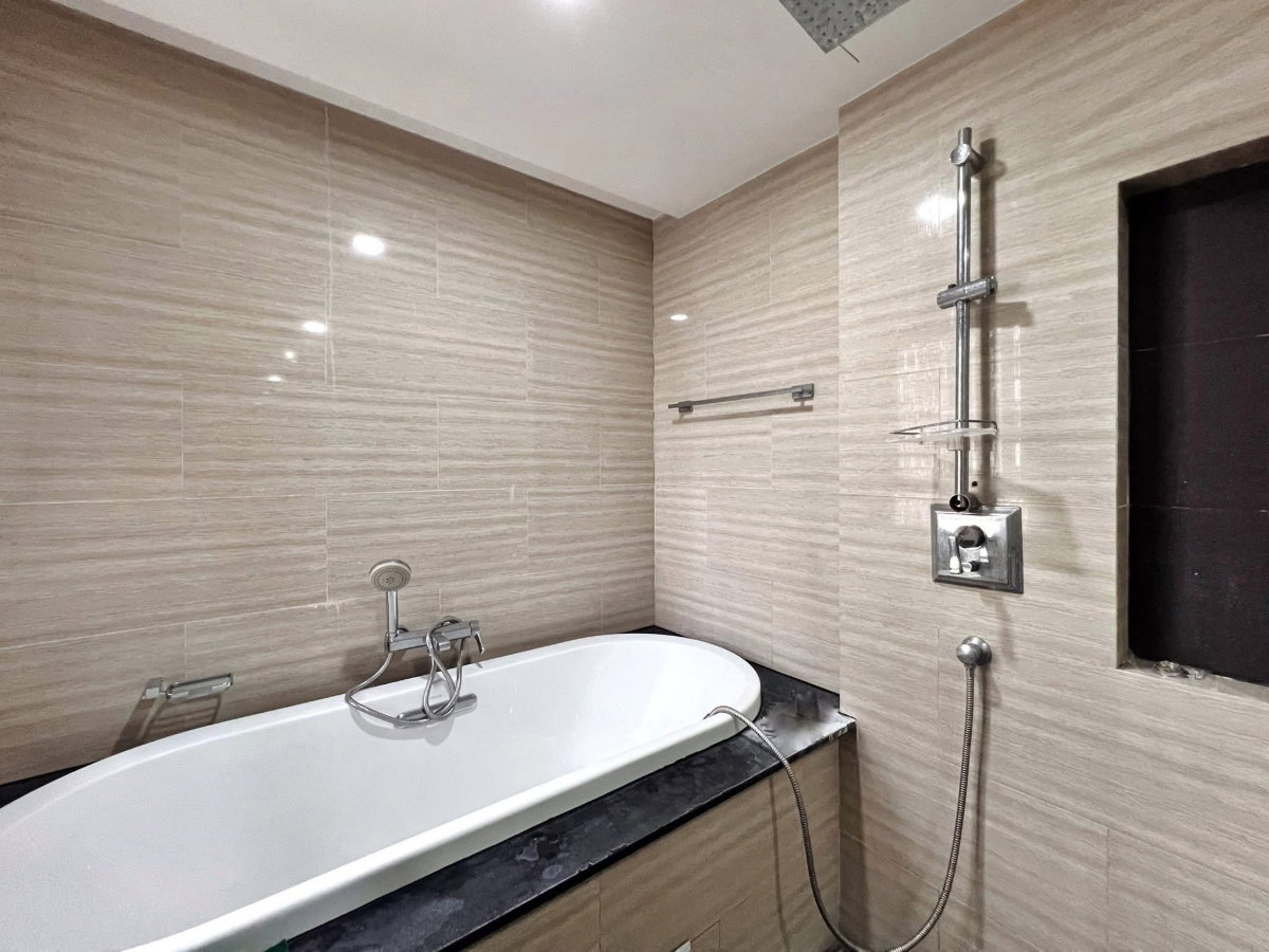 picture For Rent 2 Bedrooms 2 Bathrooms | Klass Langsuan - 9/14