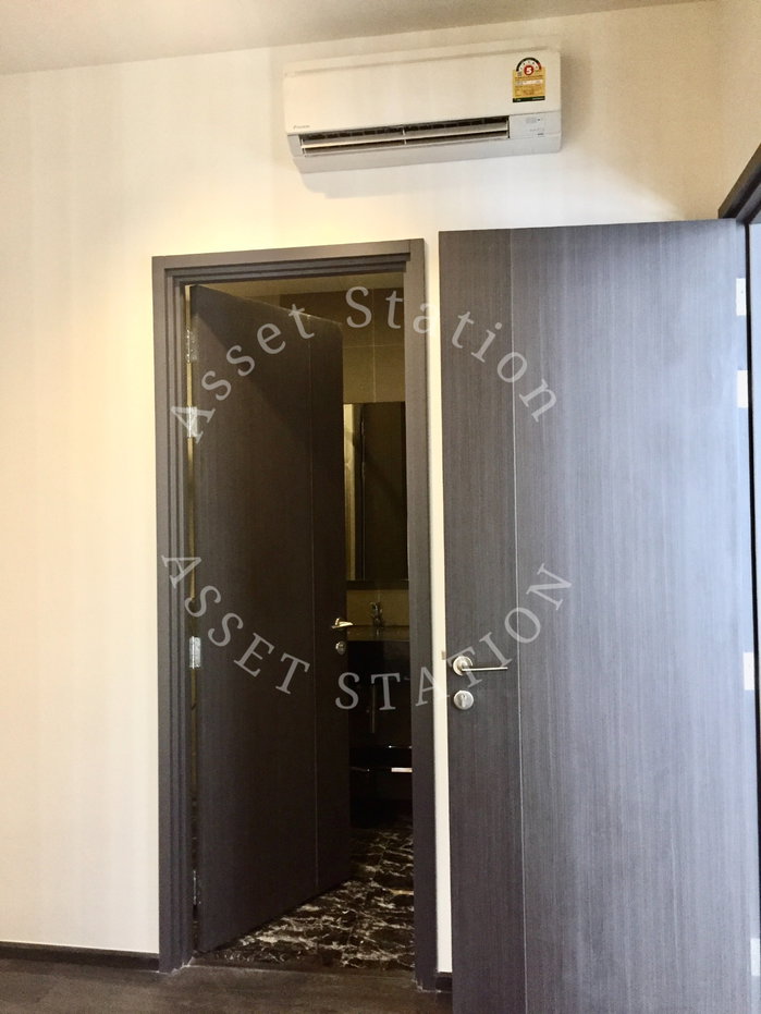 รูป 🏢คอนโดหรู Edge Sukhumvit 23 ห้องแต่งครบ บิ้วอินพร้อมอยู่ใกล้ BTS อโศก🚅 - รูปที่ 8/18