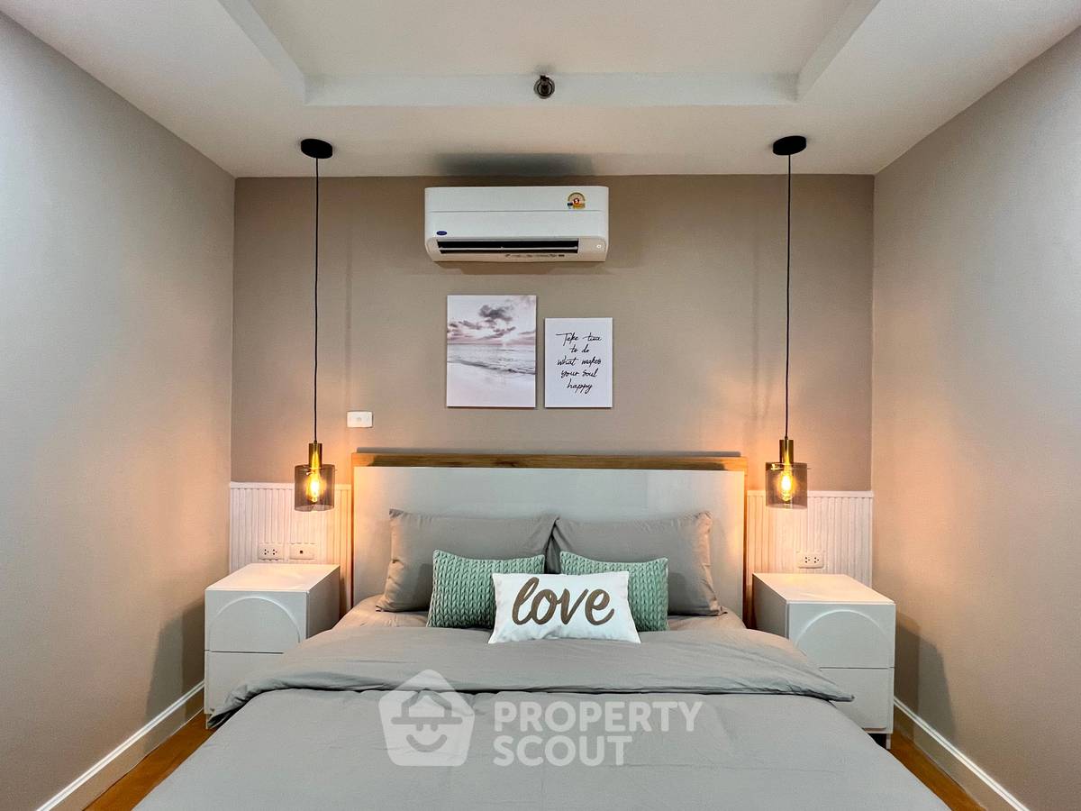 picture 1-BR Condo At The Master Sathorn Executive, 200m to BTS Krung Thon Buri (ID 1492020) - 1/22