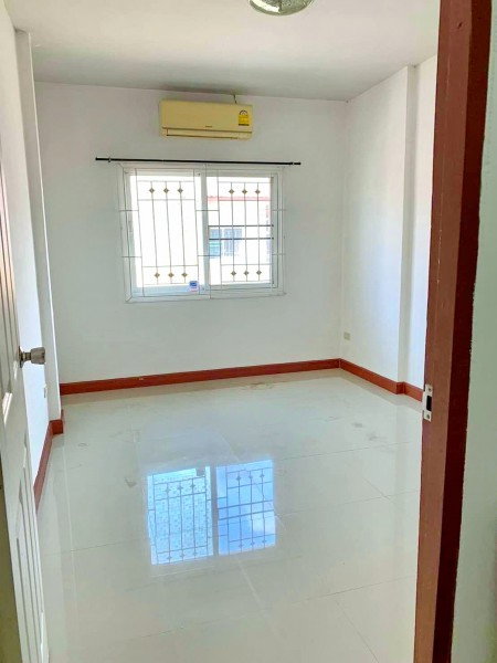 รูป ใกล้รร.วัดบางปิ้ง 700 ม 20 ตร.ว.160 ตร.ม กระทุ่มแบน สมุทรสาคร คลองมะเดื่อ ให้เช่าทาวน์โฮม 2 ชั้นหลังมุม 3 นอน 2 น้ำ - รูปที่ 4/8