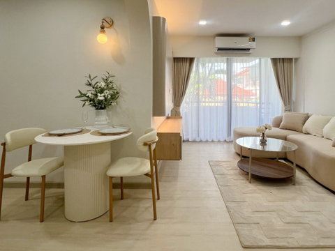 Eastwood Park Onnut36 Condo For Sale