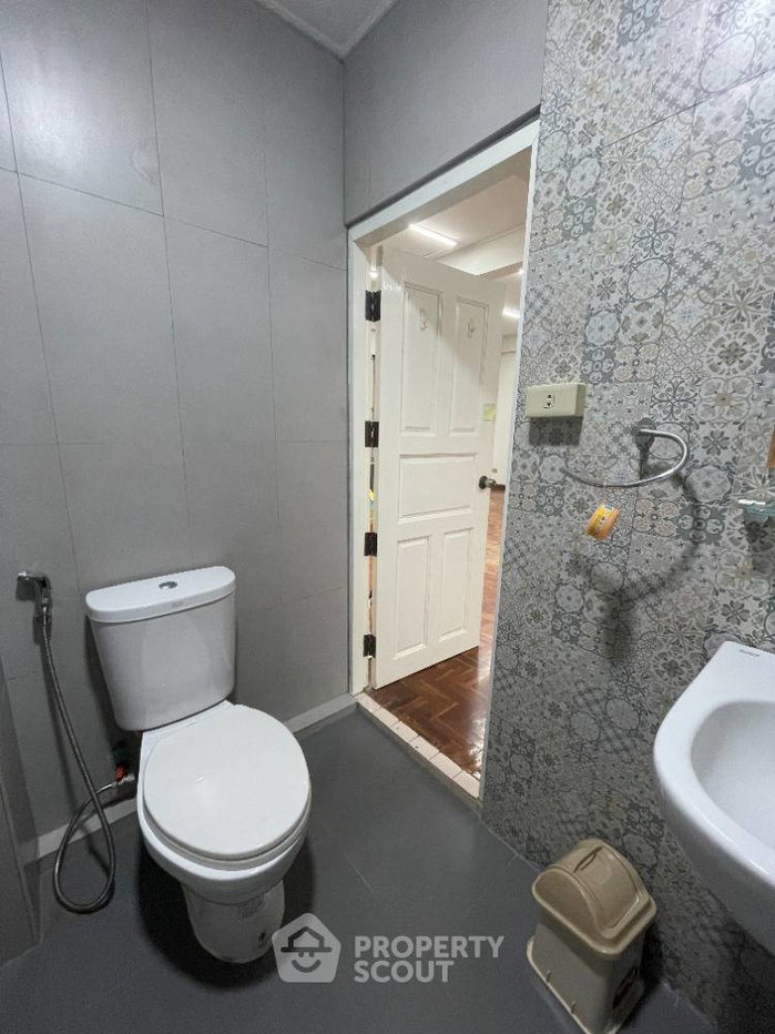 picture Pet-Friendly 3-Bed House For Rent Near Chiang Mai University (ID 1083376) - 10/14