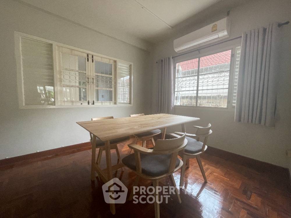 picture Pet-Friendly 3-Bed House For Rent Near Chiang Mai University (ID 1083376) - 4/14