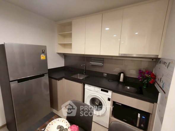 picture High-Floor 2-BR 50 Sqm At Oka Haus Sukhumvit 36 Near BTS Thong Lor (ID 3059633) - 4/13
