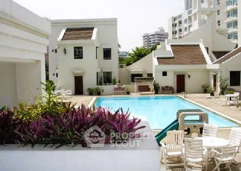 2-BR 137 Sqm Condo At The Prestige 49, Near BTS Phrom Phong (ID 1930351)