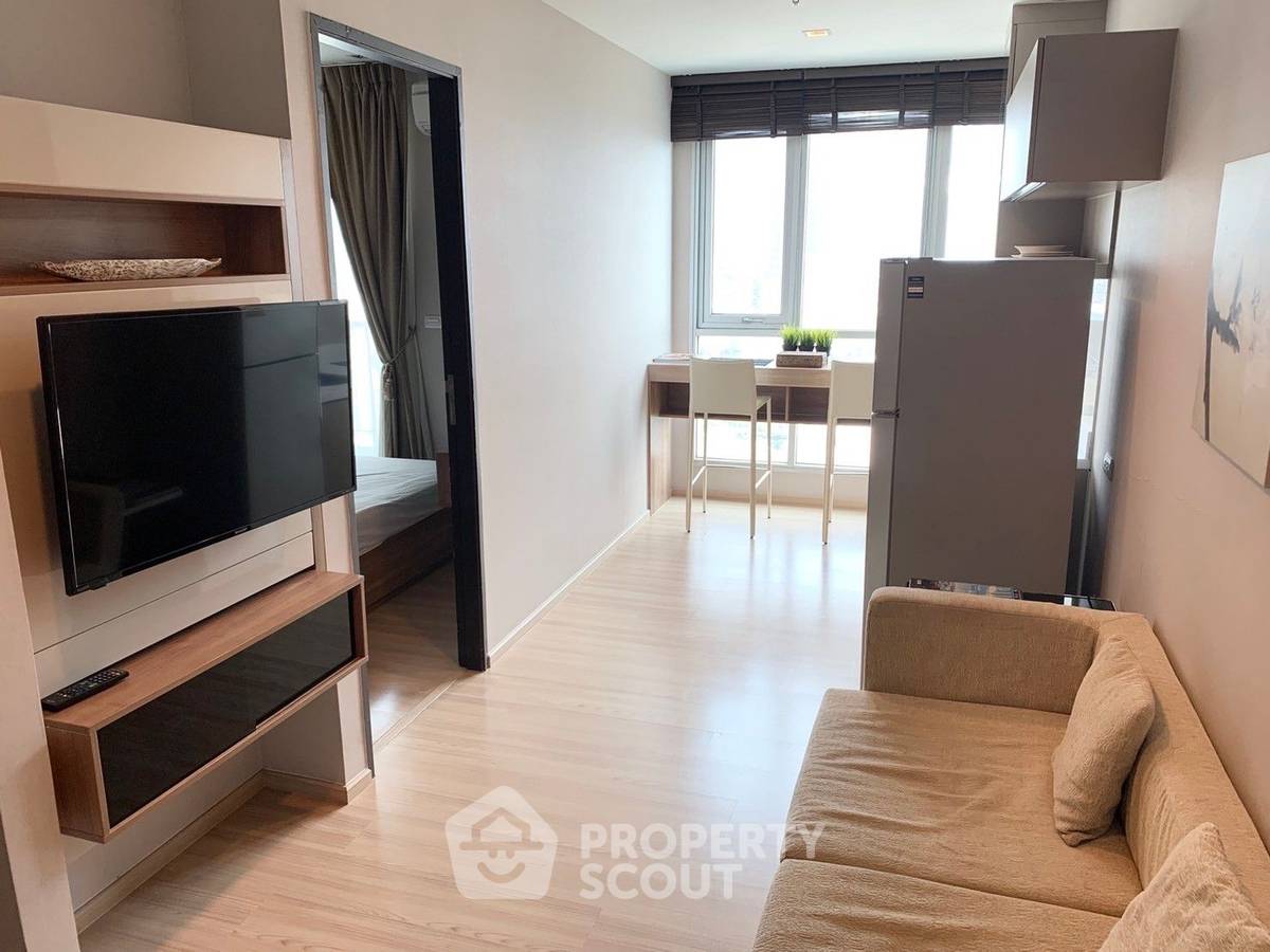 รูป คอนโด 1 ห้องนอน Rhythm Sathorn ชั้น 10 ขนาด 35 ตร.ม. ใกล้ BTS สะพานตากสิน 300 ม. (ID 835016) - รูปที่ 1/13