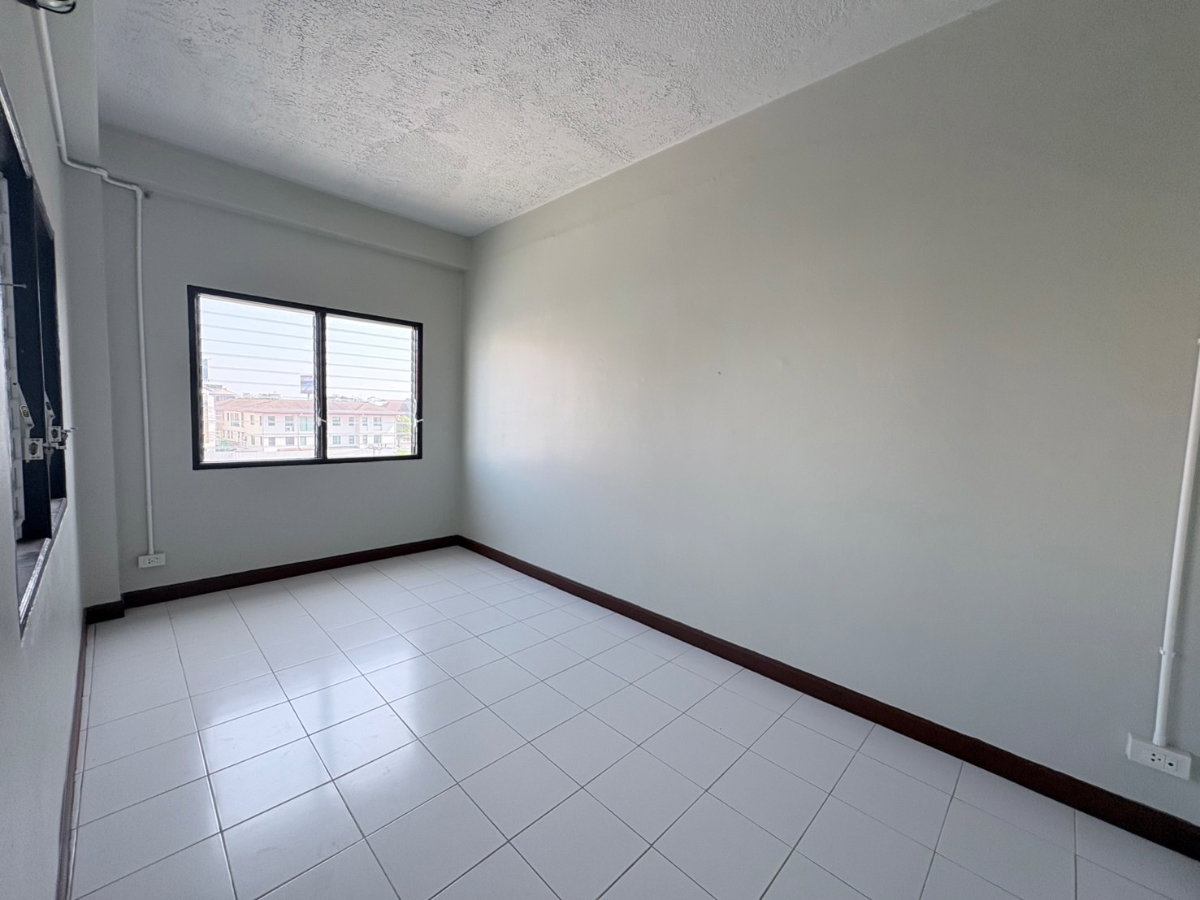 รูป ขายบ้านหรูรีโนเวตใหม่ เย็นอากาศ สาทร | Yenakart Residence | 450 ตร.ม. ใกล้ One Bangkok - รูปที่ 39/42