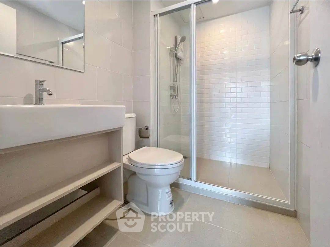 picture 1-BR 27 Sqm Condo At Chewathai Hallmark Ladprao – Chokchai 4 (ID 2413592) - 8/14