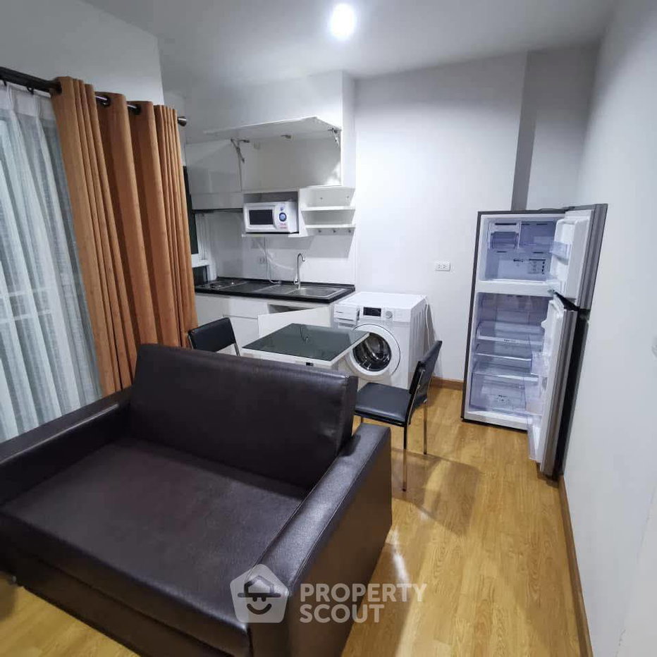 picture 1-BR Condo At The Parkland Grand Taksin, 18th Floor Near BTS Talat Phlu (400m) (ID 2188429) - 1/8