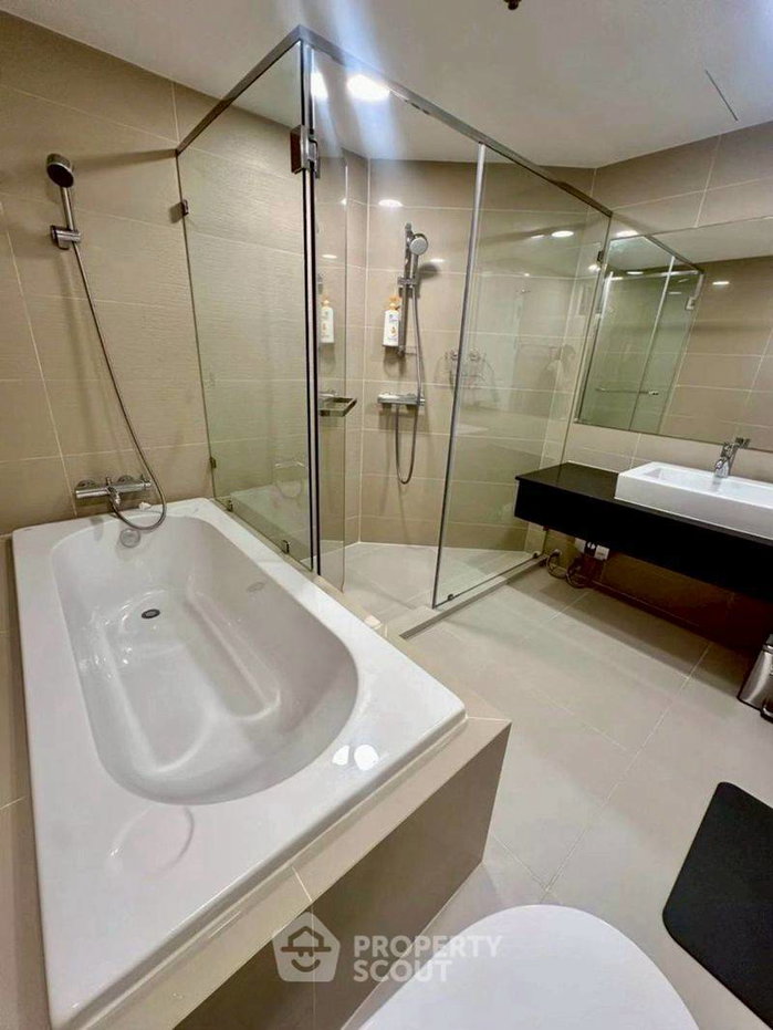 picture 2-BR 101 Sqm, Belle Grand Rama 9, MRT Phra Ram 9, 39th Floor (ID 3059320) - 15/15