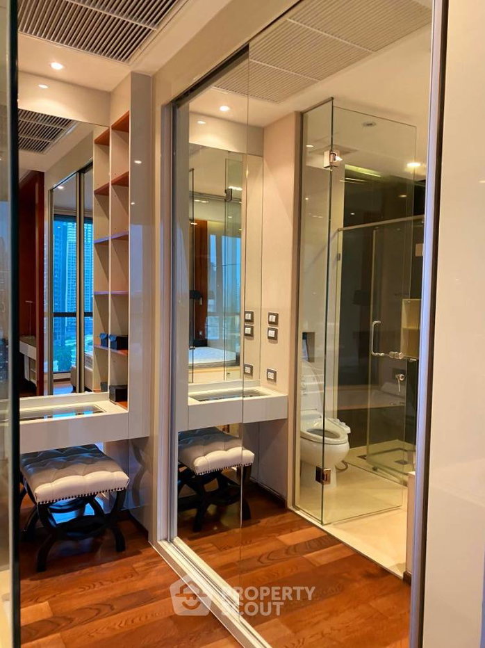 รูป คอนโด 1 ห้องนอน 52 ตร.ม. ชั้นสูง 17 ชั้น ที่ เดอะ แอดเดรส สุขุมวิท 28 ใกล้ BTS พร้อมพงษ์ 300 ม. (ID 884053) - รูปที่ 3/8