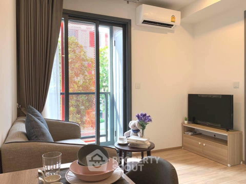 Well-Priced 1-BR, 35 Sqm Condo At Taka Haus Ekamai 12, BTS Ekkamai (ID 495378)