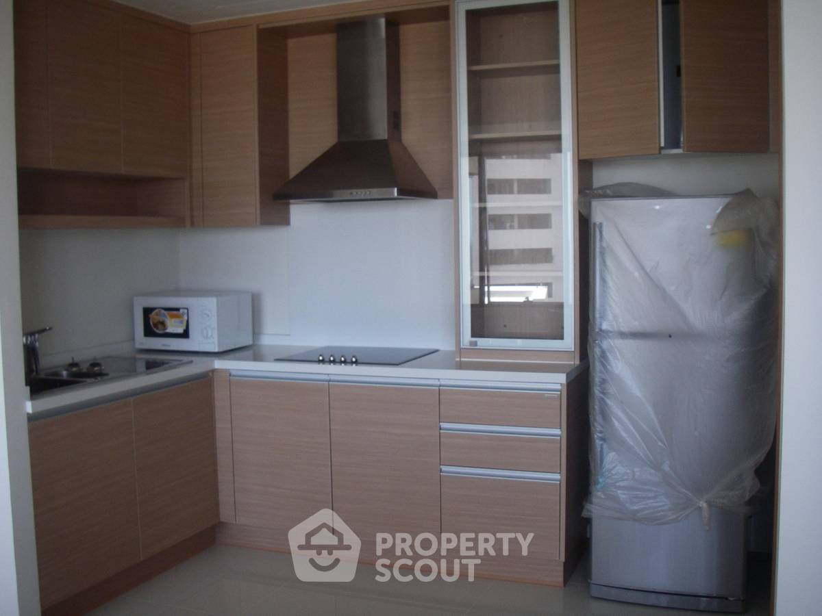 รูป คอนโด 2 ห้องนอน 120 ตร.ม. The Emporio Place ชั้น 24 สูง, ใกล้ BTS พร้อมพงษ์ (ID 512251) - รูปที่ 4/6