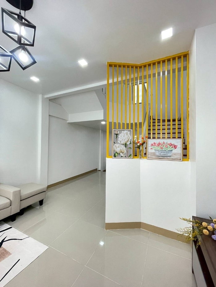 รูป 🔥🔥โครงการของ Property prefect 🔥🔥หมู่บ้านนันทนาการ์เด้น บางคูวัด ปทุมธานี ทาวน์เฮาส์ 2 ชั้น ครึ่ง บ้านเล่นระดับ ห้องโถ่งชั้นล่าง - รูปที่ 6/18
