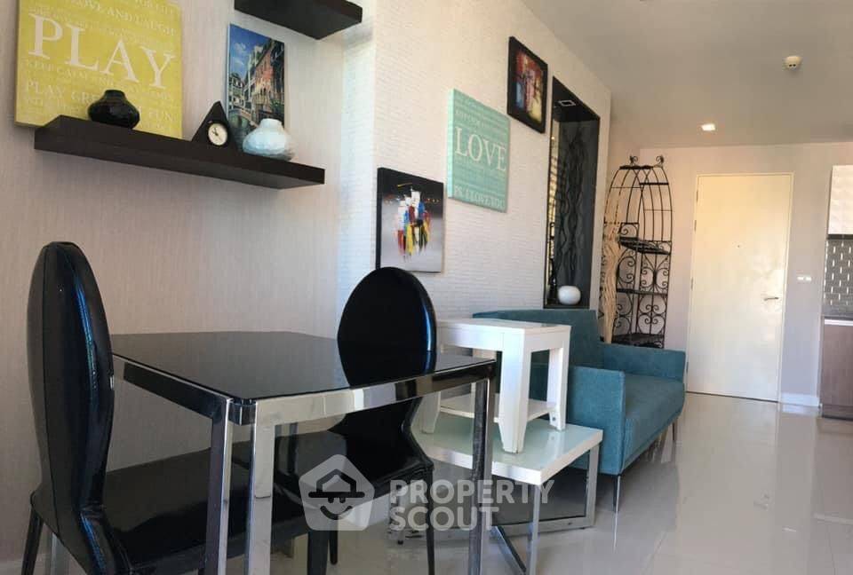 picture 1-BR Condo At Wish @ Samyan, High-Floor 18th, 300m MRT Sam Yan (ID 712026) - 1/11
