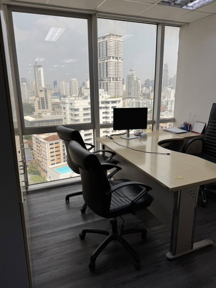 picture For Rent - Office Space Near BTS Phrom Phong - 6/11
