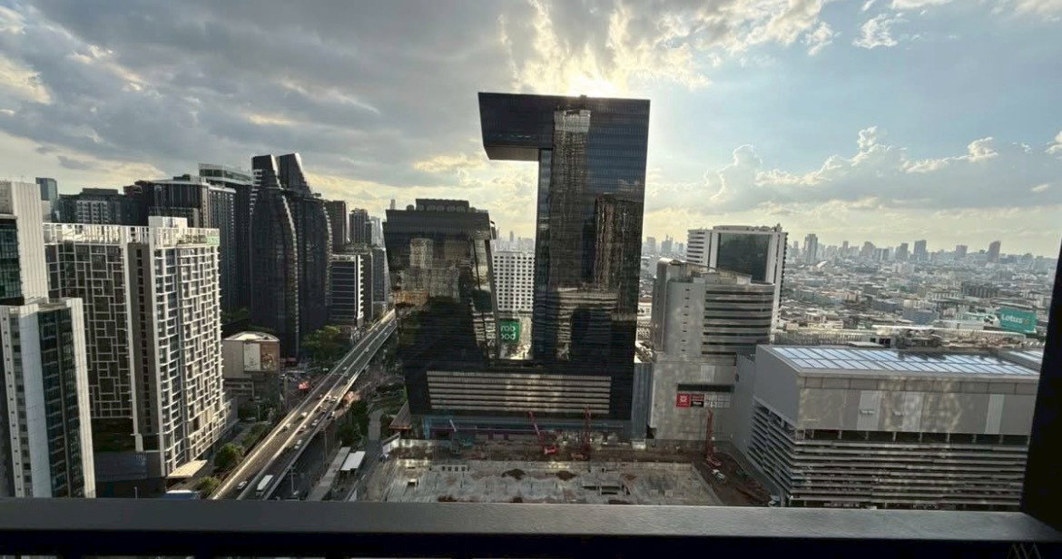 รูป ME2500328 ให้เช่าคอนโด ชั้นสูง วิวโล่ง Nue District R9 ติด MRT พระราม 9 และ Central พระราม 9 - รูปที่ 11/11