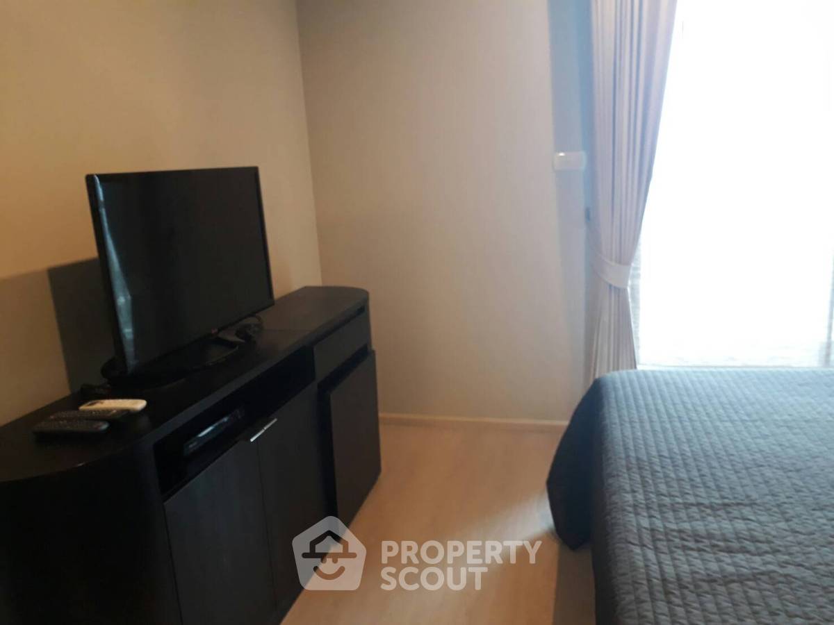 picture High-Floor 1-BR 45 Sqm at Rhythm Sukhumvit 44/1, 70m to BTS Phra Khanong (ID 886565) - 4/6