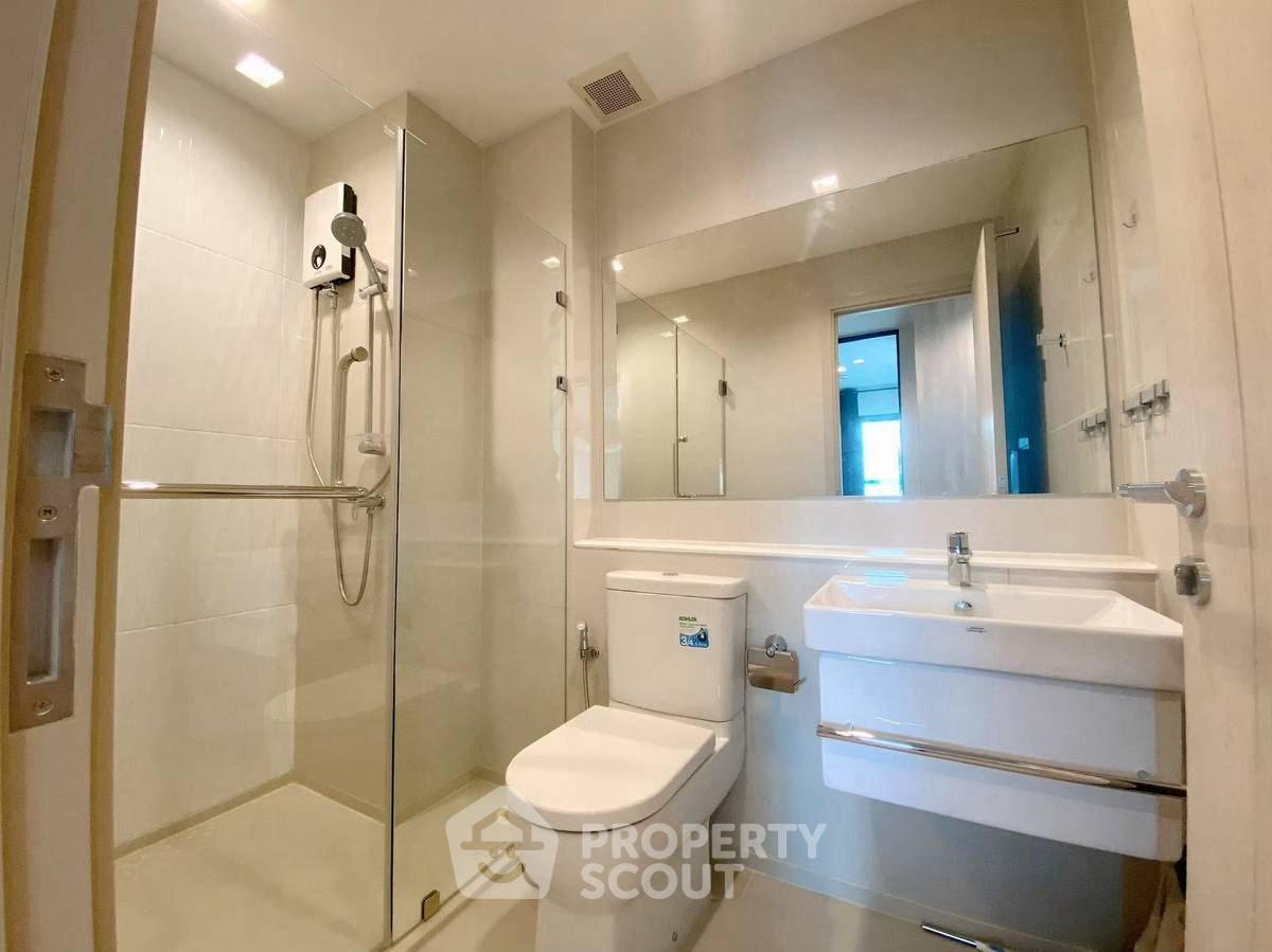 picture 2-BR Condo At Life One Wireless, 6th Floor Near BTS Phloen Chit (ID 3057452) - 6/7