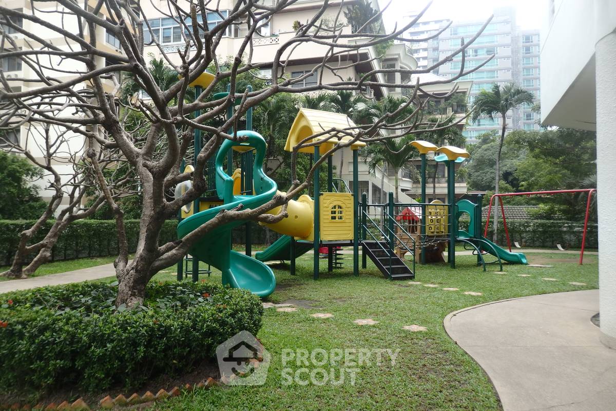 picture 2-BR 135 Sqm High-Floor At Baan Suanpetch, 200m to BTS Phrom Phong (ID 884172) - 8/15
