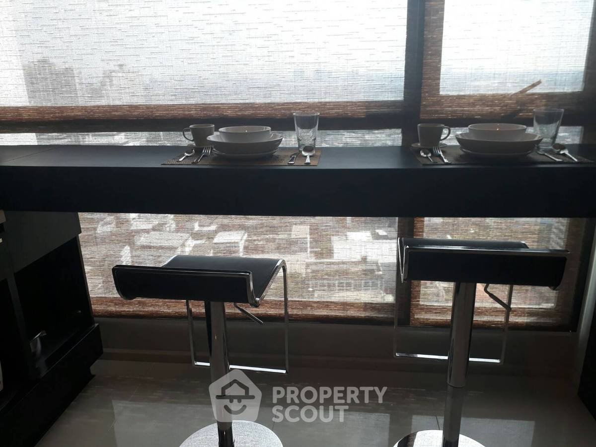 picture High-Floor 1-BR 45 Sqm at Rhythm Sukhumvit 44/1, 70m to BTS Phra Khanong (ID 886565) - 6/6