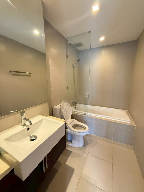รูป ใครชอบห้องสไตล์ Open Plan โล่ง โปร่ง สบาย ห้ามพลาดห้องนี้ Noble Remix วิวสระว่ายน้ำสวยเต็มตา! - รูปที่ 12/12