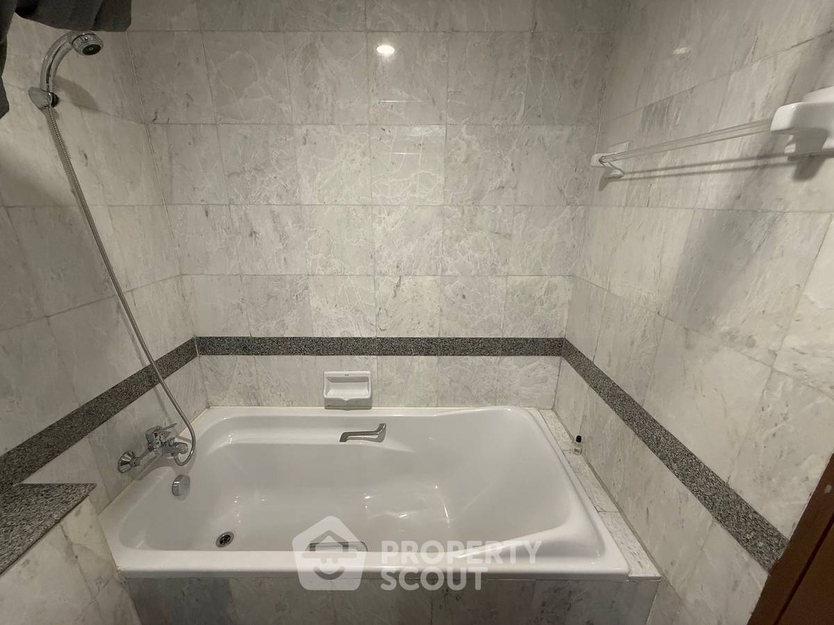 รูป คอนโด 1 ห้องนอน 40 ตร.ม. ชั้น 25 President Place ใกล้ BTS ชิดลม 200 ม. (ID 1950107) - รูปที่ 6/15