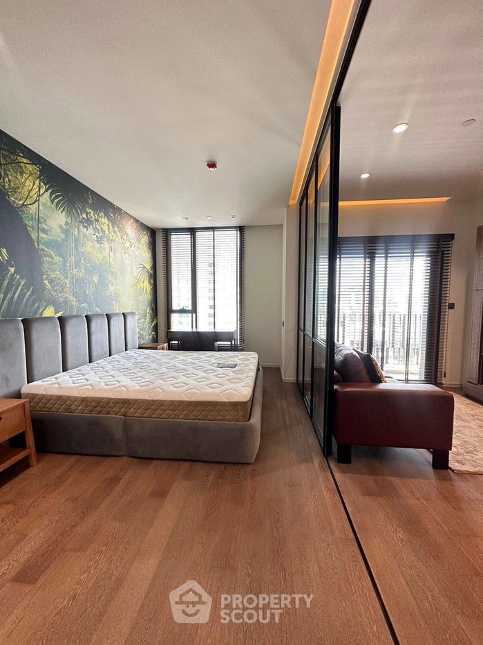 picture Pet-Friendly 1-BR 43 Sqm At Muniq Sukhumvit 23, 100m to MRT Sukhumvit (ID 3057397) - 2/7