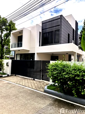 เช่าบ้านเดี่ยว ถลาง ภูเก็ต : วิลล่าให้เช่า 5 ห้องนอน ในโครงการ Laguna Park 6505692