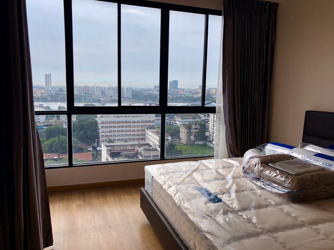 ให้เช่าคอนโด 1 ห้องนอน 58 ตร.ม. เดอะ ทรี อินเตอร์เชนจ์