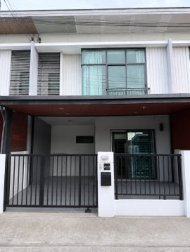 ทาวน์โฮม ติดถนนสายไหม ใกล้รถไฟฟ้า