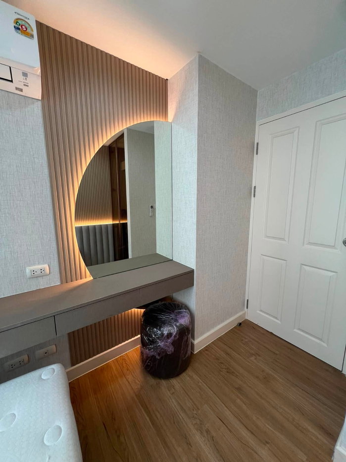 picture MRT Sutthisan 700 m. Condo The Kris Ratchada 17 ( Rental ) Price 26,500 Baht - 6/16