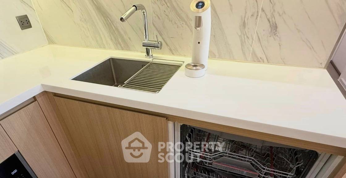 รูป คอนโด 2 ห้องนอน 57 ตร.ม. ให้เช่า ที่ Muniq Sukhumvit 23 ใกล้ MRT สุขุมวิท 100 ม. (ID 3061701) - รูปที่ 3/6