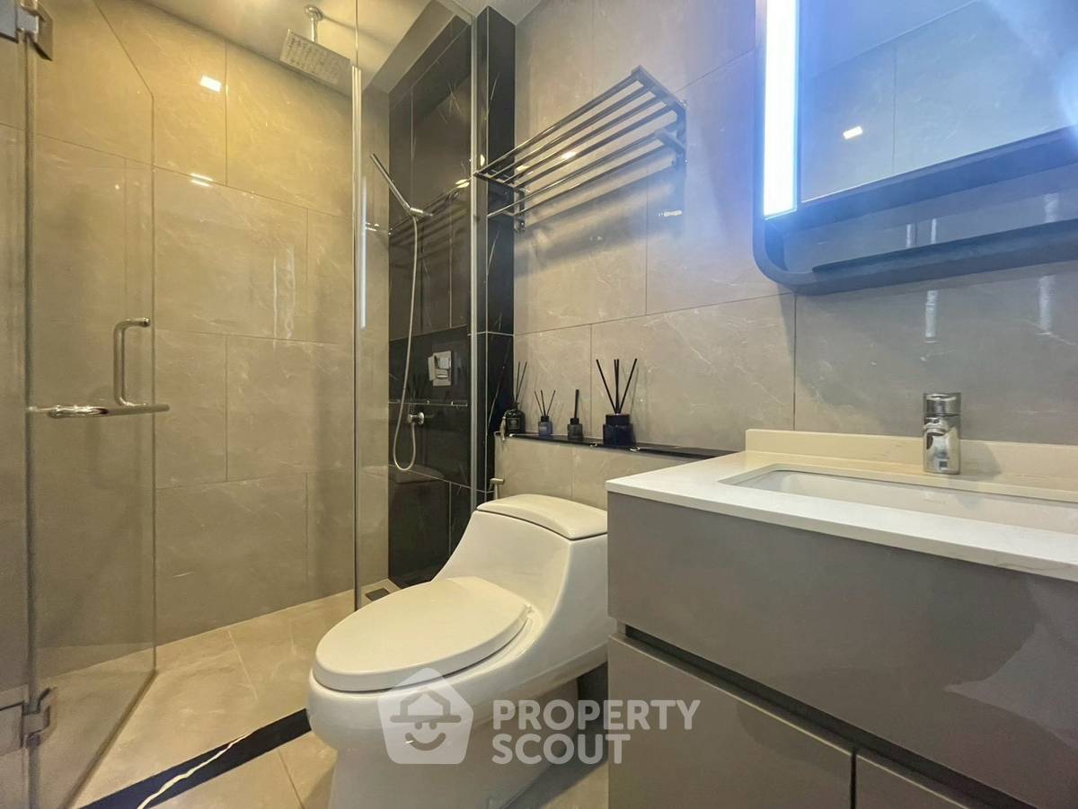 picture 1-BR Condo One 9 Five Asoke – Rama 9, High-Floor 55th, 300m to MRT (ID 3061679) - 6/8