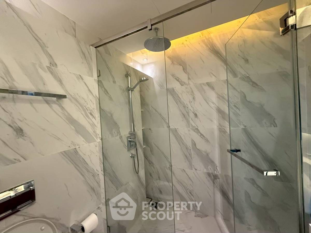 picture 2-BR 63 Sqm Condo At Muniq Sukhumvit 23, 100m to MRT Sukhumvit (ID 3060085) - 3/16