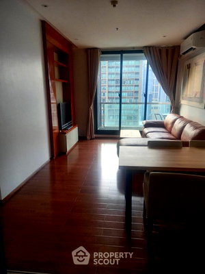 Condos for rent : 21st-Floor 2-BR At The Address Sukhumvit 28 Near BTS Phrom Phong (ID 3060540)