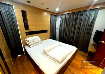 Condos for rent : For rent: Quad Silom, 2 bedrooms, beautiful, great location, ready to move in, near BTS Chong Nonsi. Interested? Add Line: @841qqlnr