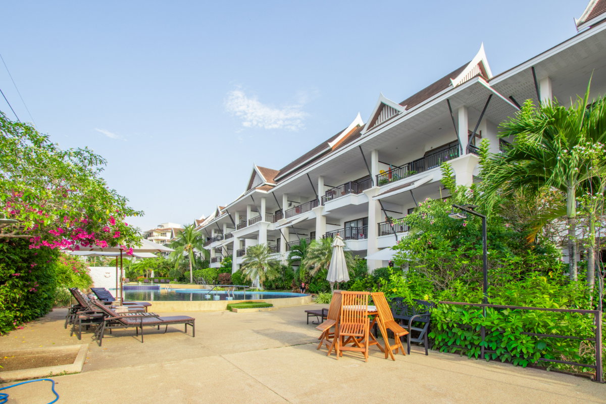 picture Foreign Quota | Fully Renovated Condo at Sunrise Beach - 9/13