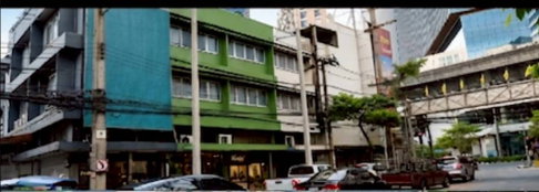 ขายอาคารพาณิชย์ 3.5 ชั้นริมถนนสุขุมวิท-บางนาติด Mega Mixed-use Hub เหมาะทำธุรกิจ และลงทุน
