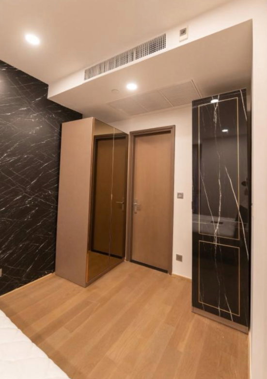 picture One-bedroom condo near MRT Samyan, not far from BTS Sala Daeng and Silom Road. - 6/8