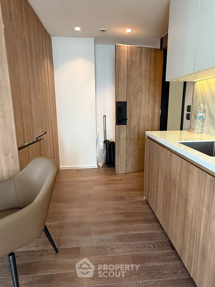 picture 2-BR 63 Sqm Condo At Muniq Sukhumvit 23, MRT Sukhumvit 100m, 24th-Floor (ID 3060086) - 8/18