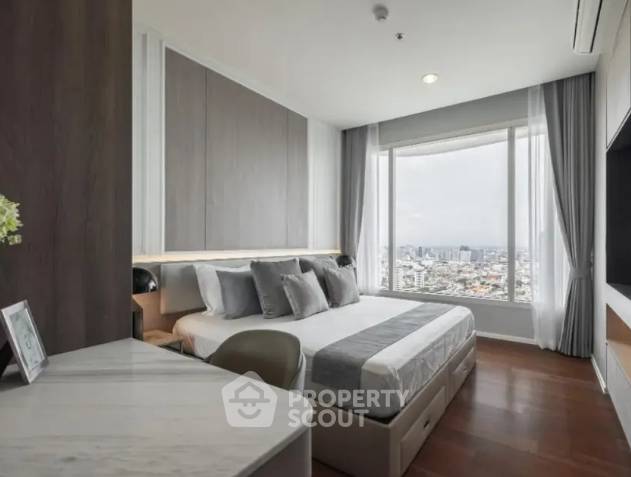 รูป คอนโด 4 ห้องนอน 160 ตร.ม. ชั้น 41 ขาย Menam Residences ใกล้ BTS/MRT (ID 2473564) - รูปที่ 3/3