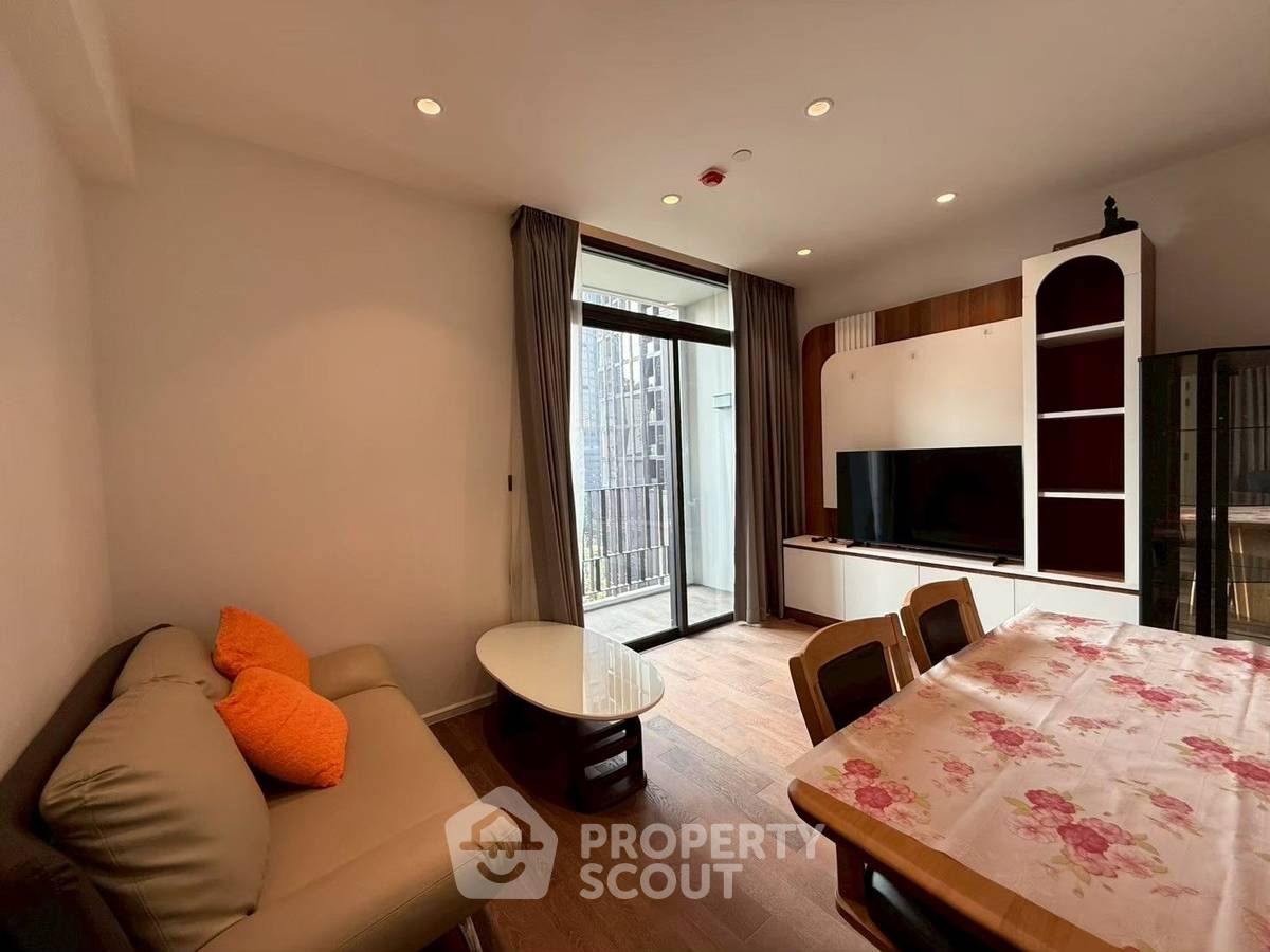 picture 2-BR 63 Sqm Condo At Muniq Sukhumvit 23, 100m to MRT Sukhumvit (ID 3060085) - 1/16