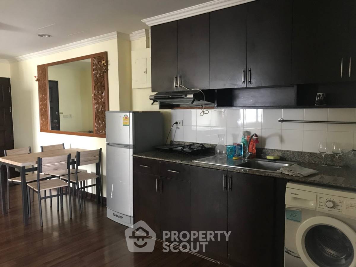picture High-Floor 2-BR 76 Sqm At Wittayu Complex Near BTS Phloen Chit (ID 882028) - 2/12