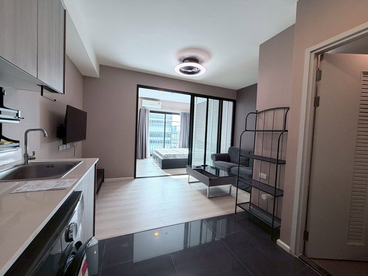 รูป A Space Mega เอ สเปซ เมกา 1ห้องนอน 1ห้องน้ำ (เครื่องใช้ไฟฟ้าครบ) - รูปที่ 2/8