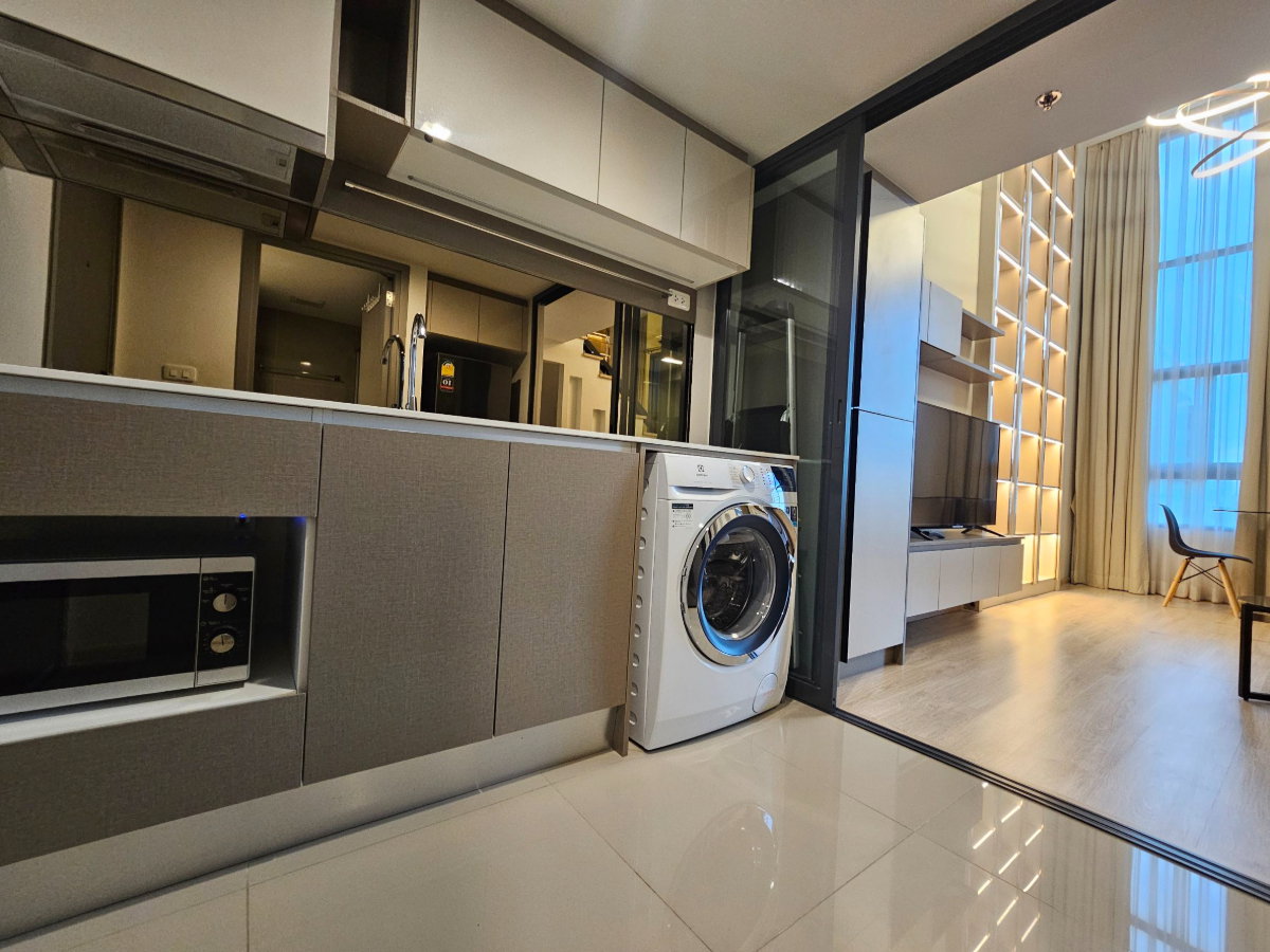 รูป ✨ ให้เช่า ไอดีโอ สาทร-วงเวียนใหญ่ ✨ (Ideo Sathorn-Wongwianyai)
🌃 1 Bedroom HYBRID พิเศษ เพดานสูง 4.2 เมตร - รูปที่ 6/10