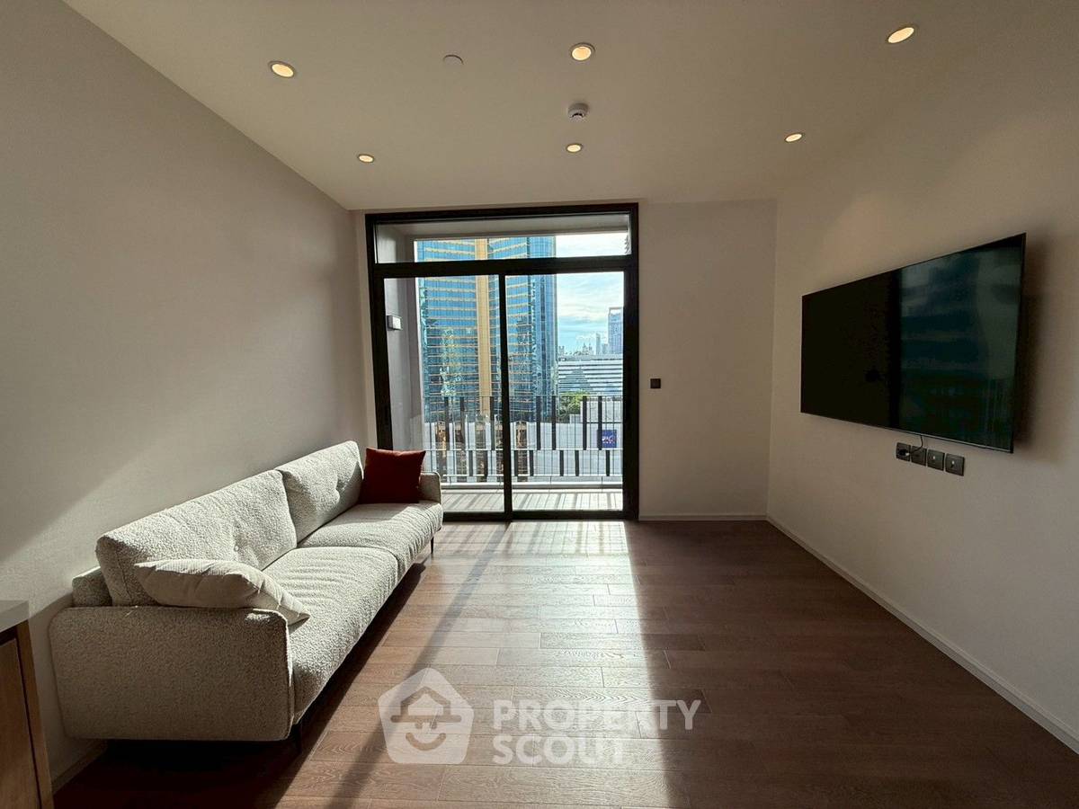 picture 2-BR 63 Sqm Condo At Muniq Sukhumvit 23, MRT Sukhumvit 100m, 24th-Floor (ID 3060086) - 17/18