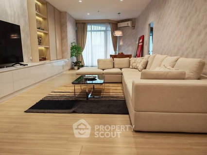 รูปภาพ 3-BR Condo At Baan Sathorn Chaopraya Near BTS Krung Thon Buri 📍 (ID 3060128)
