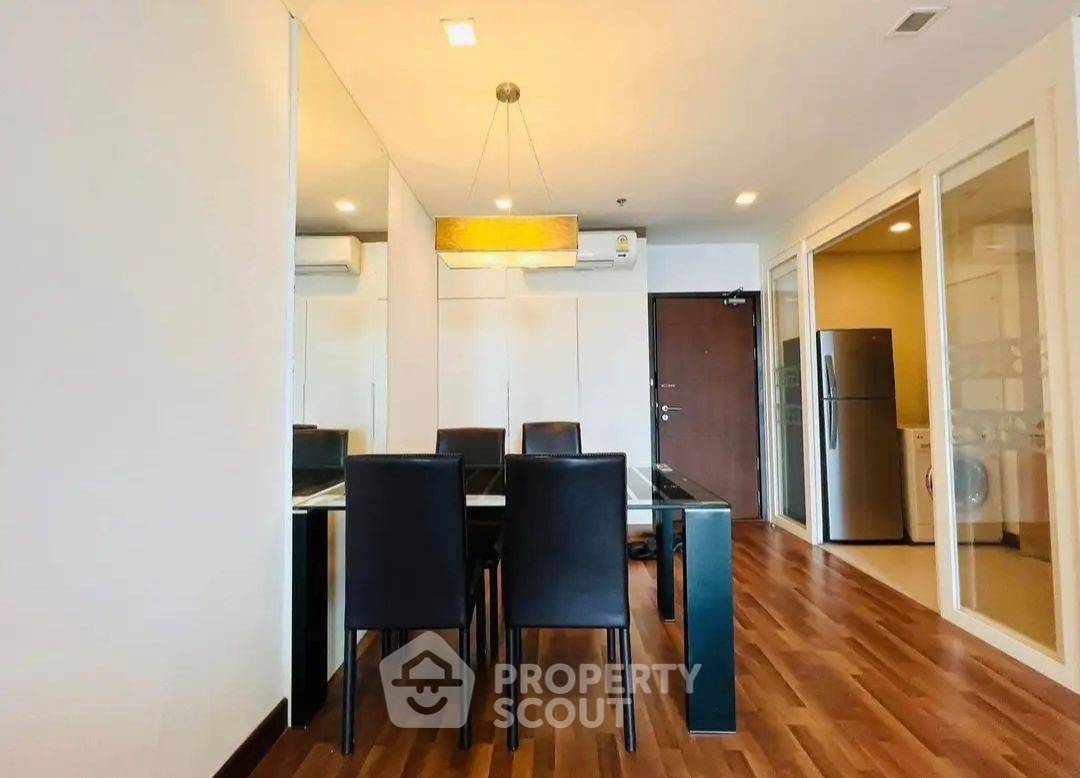 picture High-Floor 1-BR 52 Sqm At Le Luk Condominium, 200m to BTS Phra Khanong (ID 3061972) - 2/6